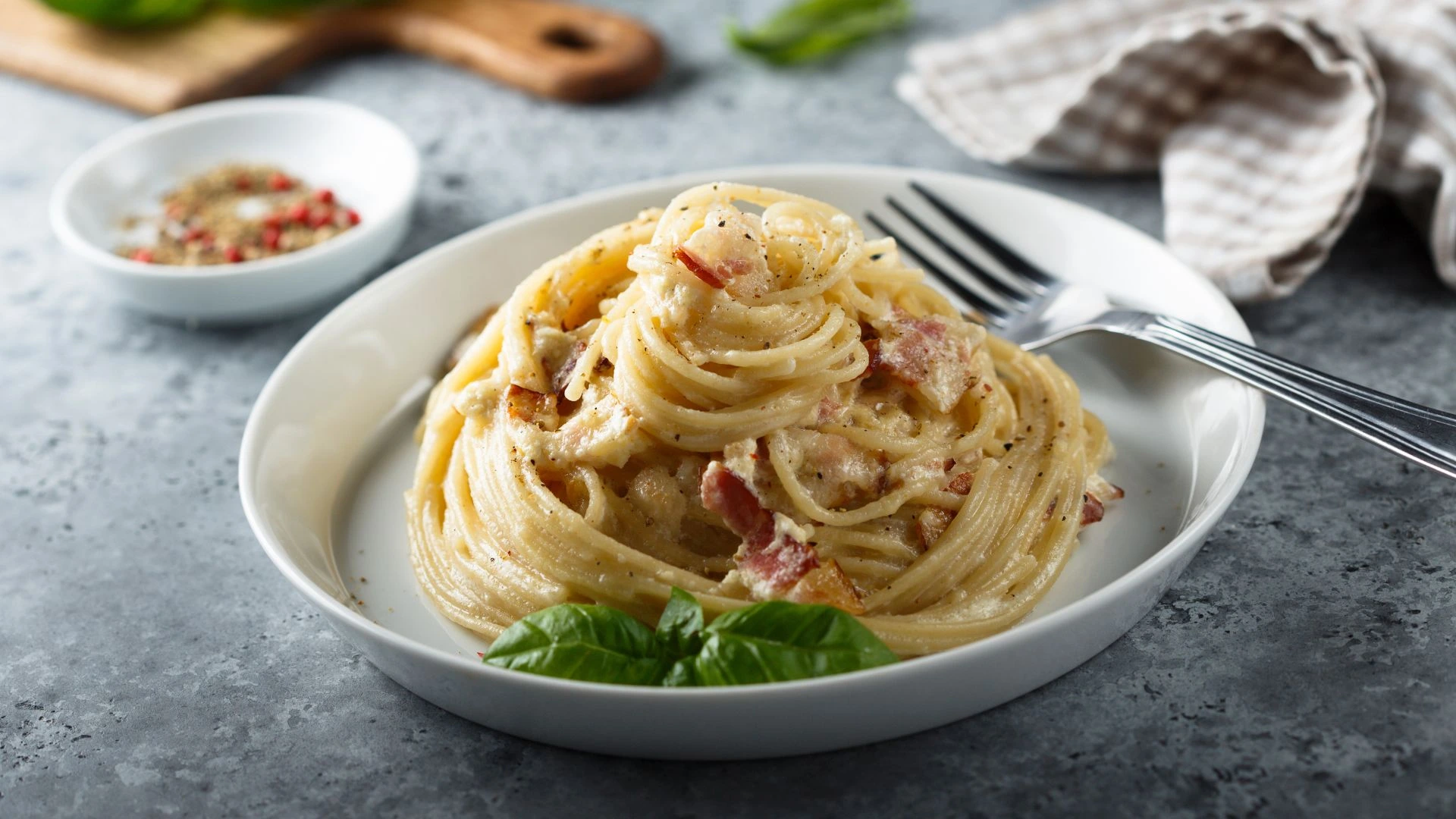 Spaghetti - znak rozpoznawczy włoskiej kuchni